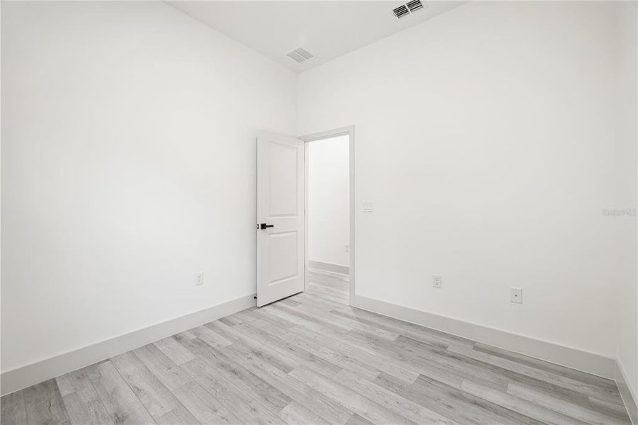Spacious, unfurnished interior of a new home in , Port Charlotte (Image 36).