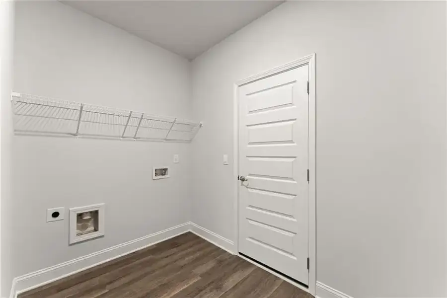 Representative unfurnished interior of a home built from the 1709 by Adams Homes in Ham Farm, La Grange (Image 29).