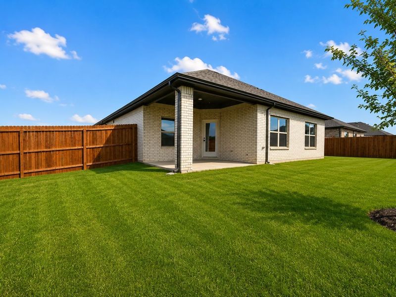 Exterior details and patio area of a home in Waverly Estates, Josephine (Image 3).