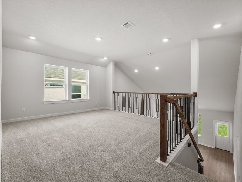 Spacious, unfurnished interior of a new home in Hunter's Ranch, San Antonio (Image 20). Spacious, unfurnished interior of a new home in Hunter's Ranch, San Antonio (Image 20).