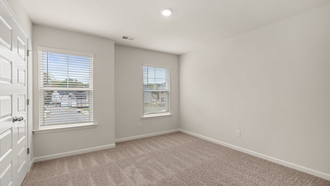 Representative unfurnished interior of a home built from the Summit by D.R. Horton in The Gates at Pates Creek, Hampton (Image 34).