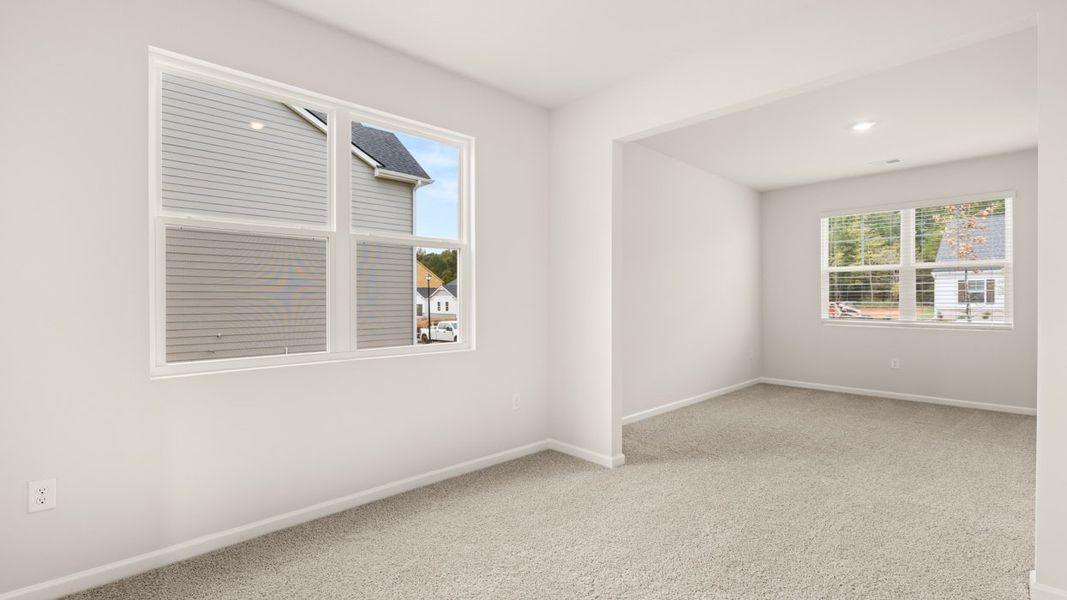 Spacious, unfurnished interior of a new home in Preserve at Dove Creek, Statham (Image 14).