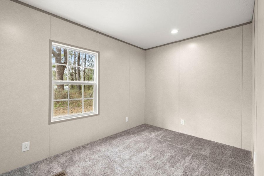 Spacious, unfurnished interior of a new home in , Summerville (Image 14).
