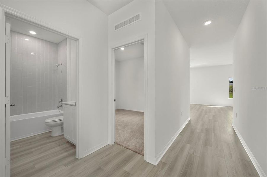 Spacious, unfurnished interior of a new home in Peach Crossings, Winter Haven (Image 16).