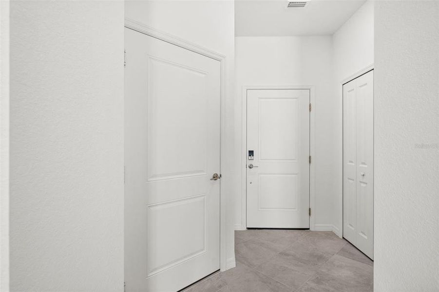 Spacious, unfurnished interior of a new home in Tuckers Cove, Punta Gorda (Image 23). Spacious, unfurnished interior of a new home in Tuckers Cove, Punta Gorda (Image 23).