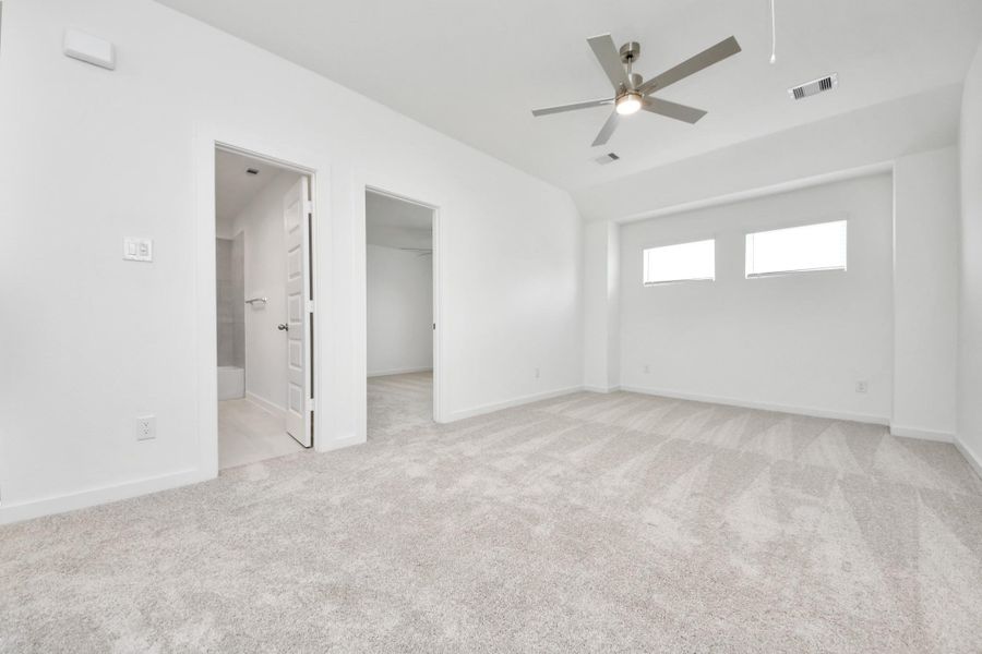 Ascend to relaxation in this fantastic game room! Ideal for both casual gatherings and adult gaming, it boasts plush carpet, lofty ceilings, custom paint, and ample windows for abundant natural light. Ascend to relaxation in this fantastic game room! Ideal for both casual gatherings and adult gaming, it boasts plush carpet, lofty ceilings, custom paint, and ample windows for abundant natural light.
