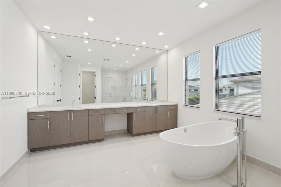 Furnished interior view inside a new home in , Palm Beach Gardens (Image 18).