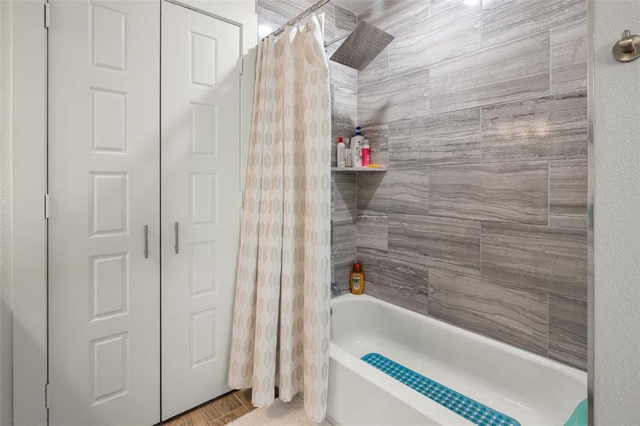 Image 23 of a home in .