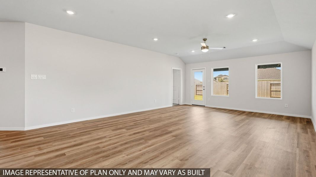 Spacious, unfurnished interior of a new home in Sunterra, Katy (Image 17).