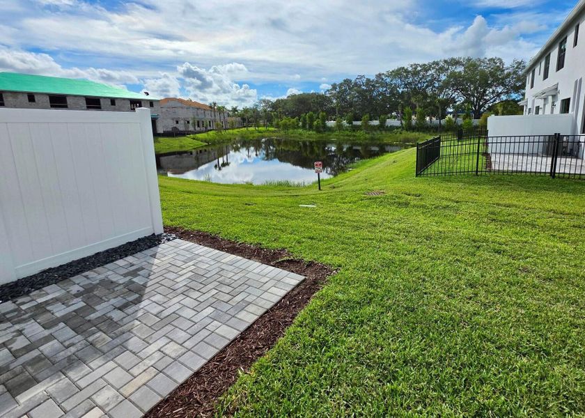 Image 16 of a home in Camellia.