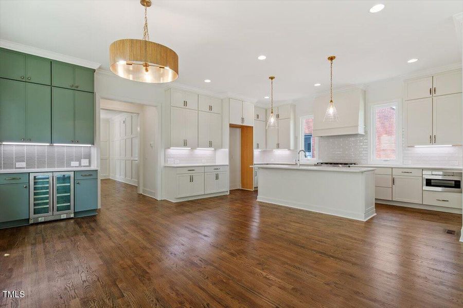 17-3302.5 Hall Place [2153293]_17