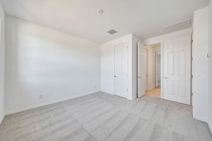Spacious, unfurnished interior of a new home in Tierra Vistoso, Surprise (Image 14).