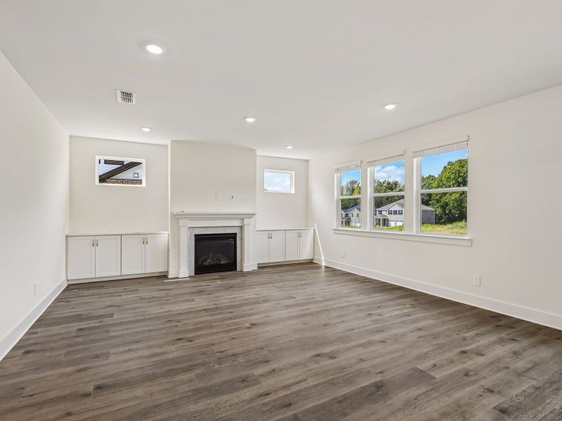 Spacious, unfurnished interior of a new home in Station Hill - Estate Series, Franklin (Image 12). Spacious, unfurnished interior of a new home in Station Hill - Estate Series, Franklin (Image 12).
