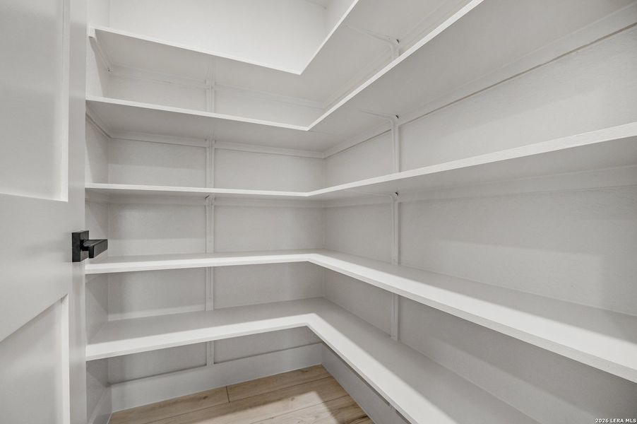 Spacious, unfurnished interior of a new home in , San Antonio (Image 27).