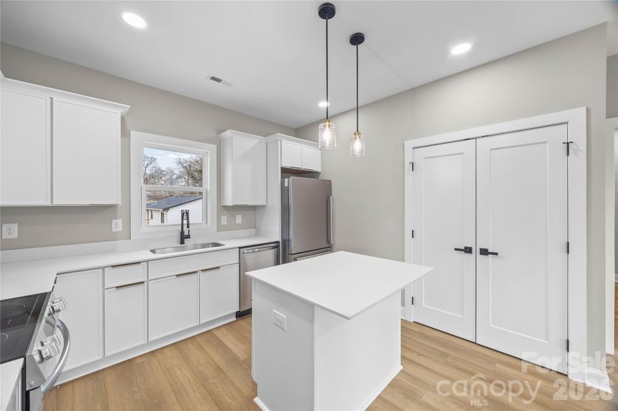 Kitchen with double Door Pantry