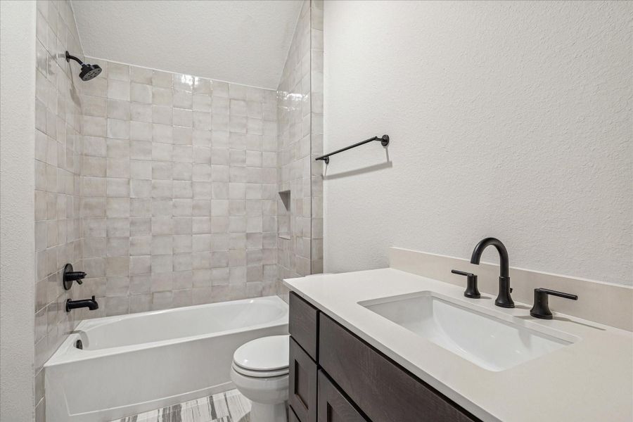 Furnished interior view inside a new home in , Huntsville (Image 12).