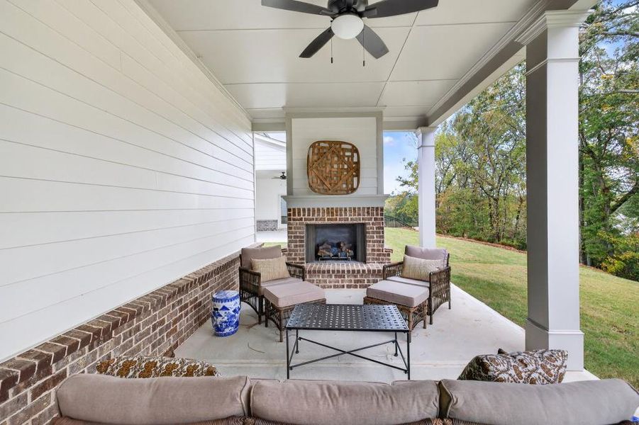 Exterior details and patio area of a home in Hemingway, Flowery Branch (Image 3).