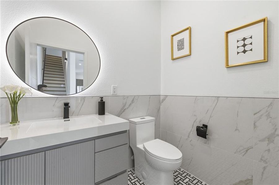 Furnished interior view inside a new home in , St. Petersburg (Image 16).