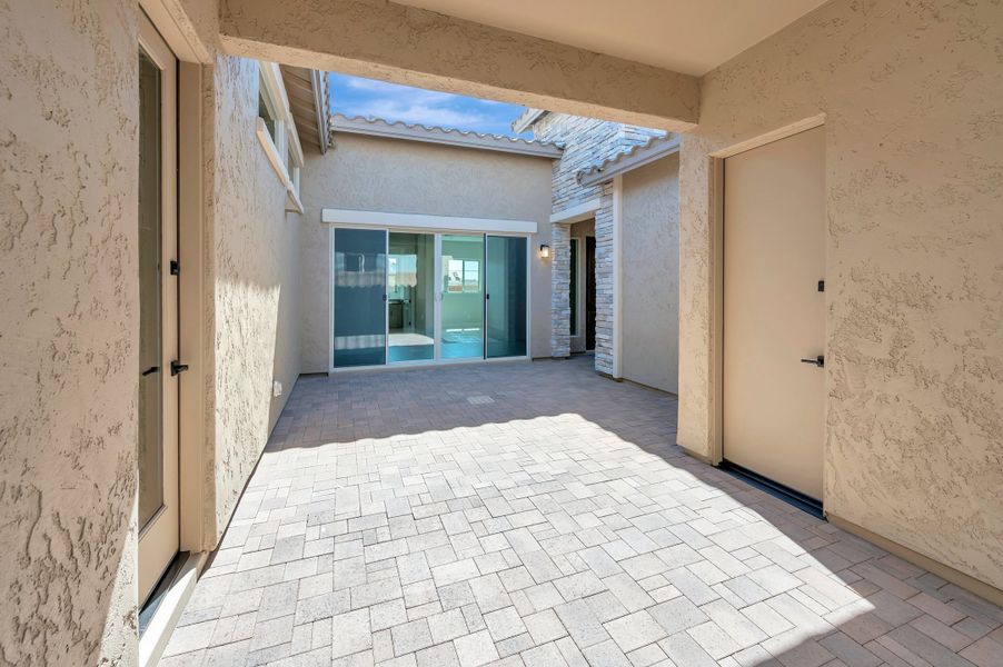 Exterior details and patio area of a home in Meridian at Northpointe at Vistancia, Peoria (Image 3).