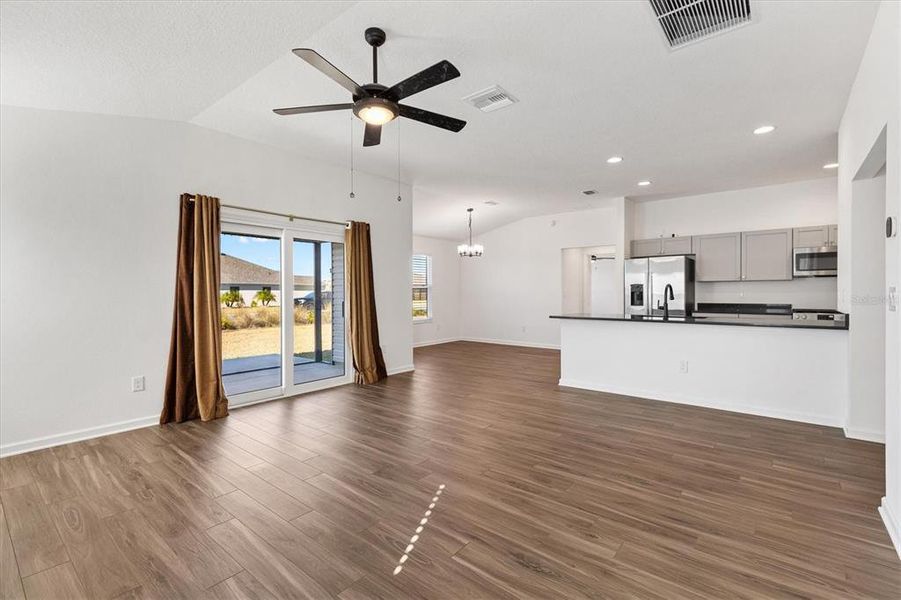 Spacious, unfurnished interior of a new home in , The Villages (Image 17).