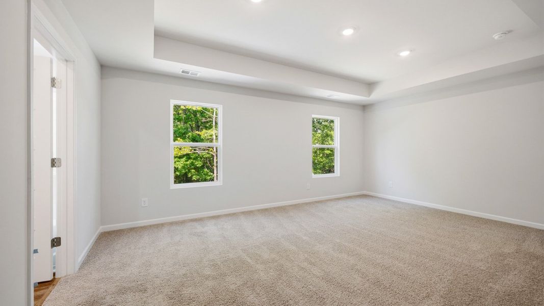 Spacious, unfurnished interior of a new home in Brooks Station, Dacula (Image 29).