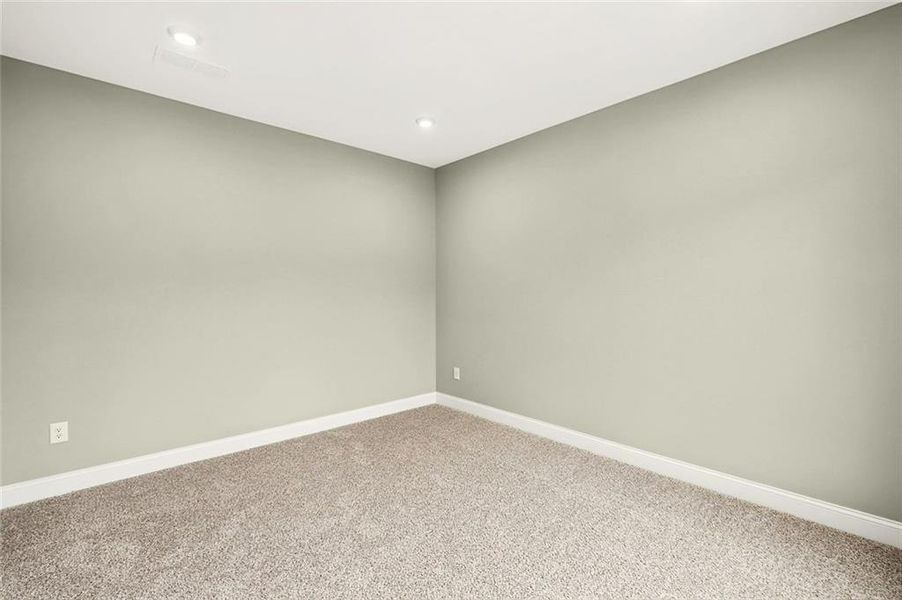 Spacious, unfurnished interior of a new home in Hidden Fields, Hoschton (Image 35). Spacious, unfurnished interior of a new home in Hidden Fields, Hoschton (Image 35).