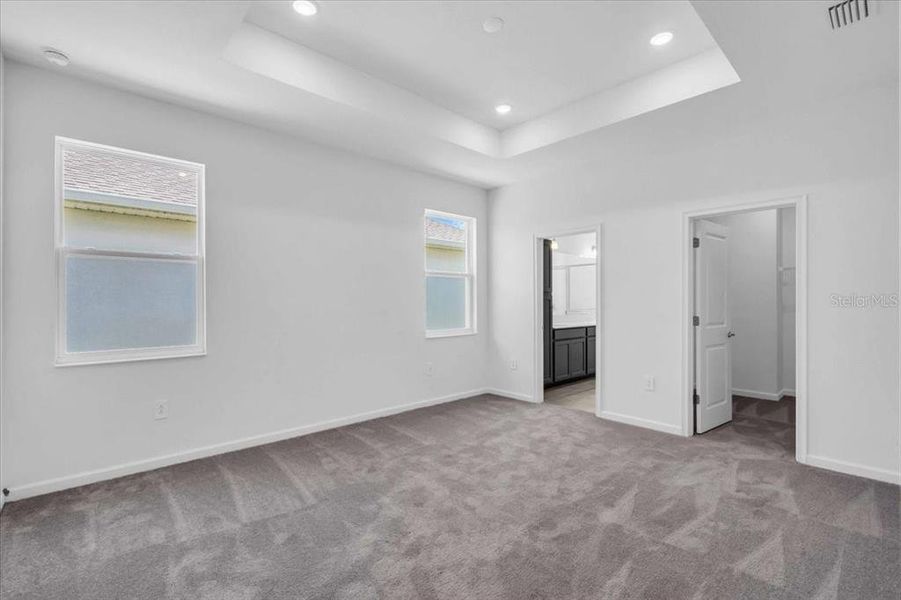 Spacious, unfurnished interior of a new home in , Venice (Image 12).