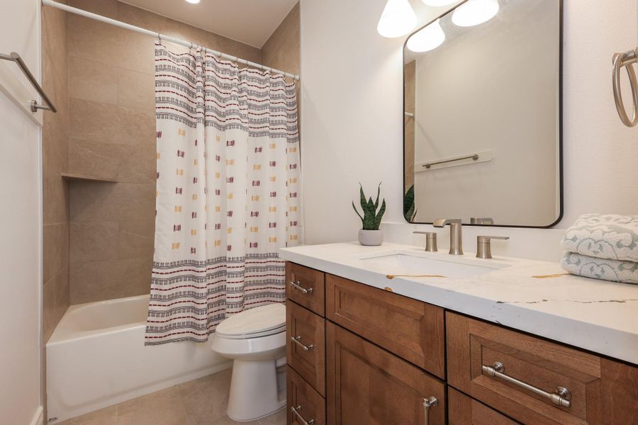 Furnished interior view inside a new home in , Pearland (Image 16).