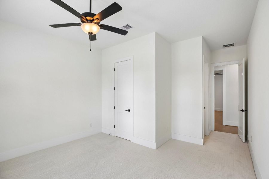 Spacious, unfurnished interior of a new home in Homestead Hill, New Waverly (Image 22).
