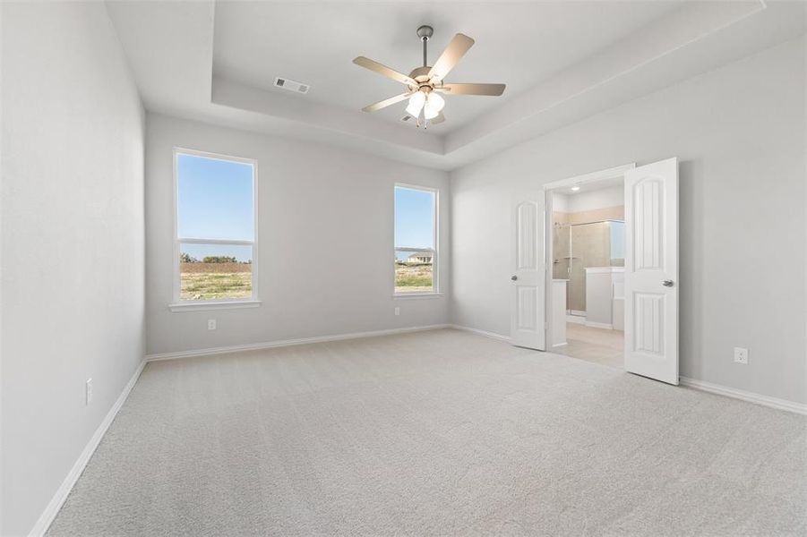 Spacious, unfurnished interior of a new home in Clear Sky Addition, Valley View (Image 36). Spacious, unfurnished interior of a new home in Clear Sky Addition, Valley View (Image 36).