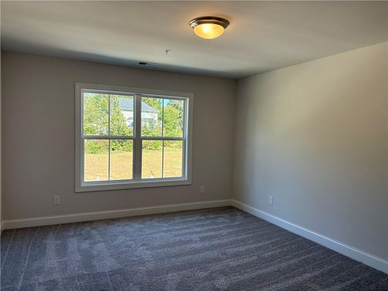 Spacious, unfurnished interior of a new home in , Marietta (Image 5).
