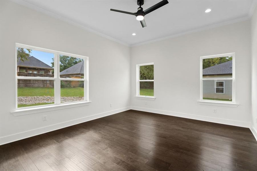 Spacious, unfurnished interior of a new home in , Lindale (Image 14).