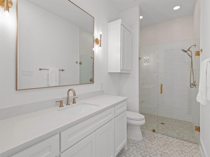 Furnished interior view inside a new home in , Gunter (Image 11).