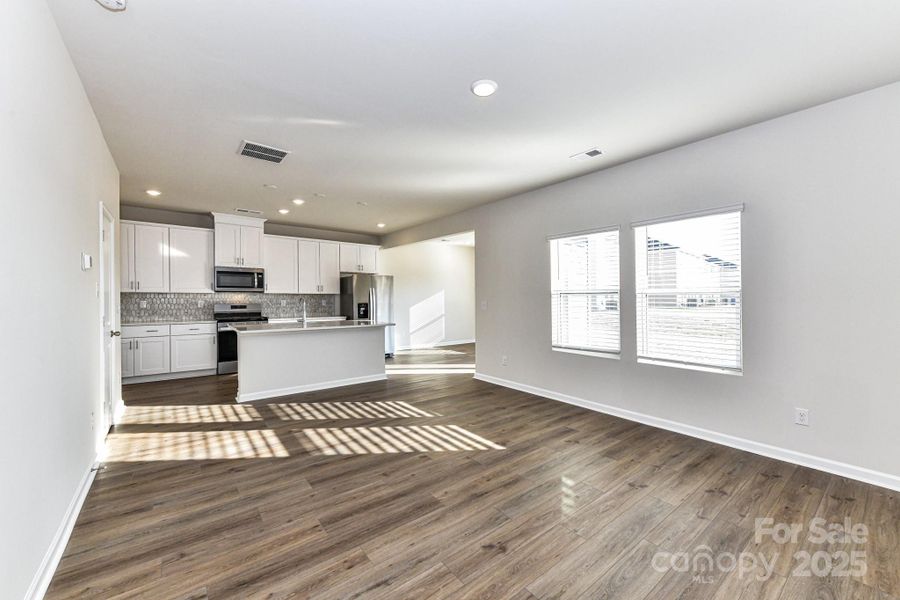 Spacious, unfurnished interior of a new home in Shepherds Landing, Mooresville (Image 25).
