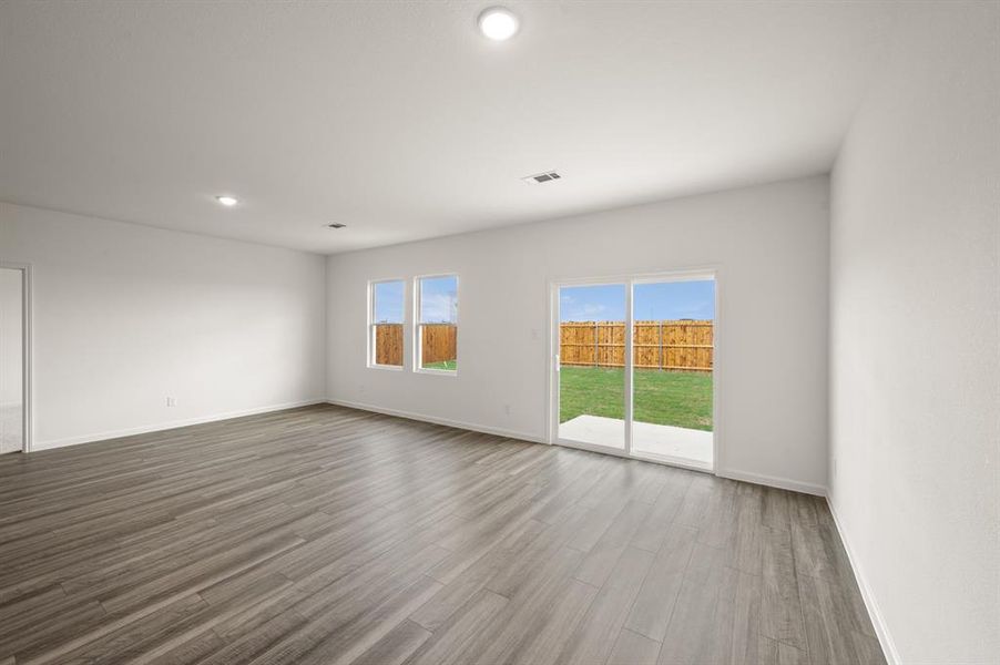 12736 Haymarket- Dining-1