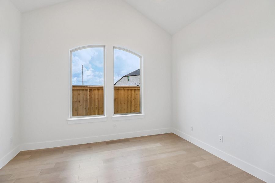 Spacious, unfurnished interior of a new home in The Grand Prairie 60', Hockley (Image 33).