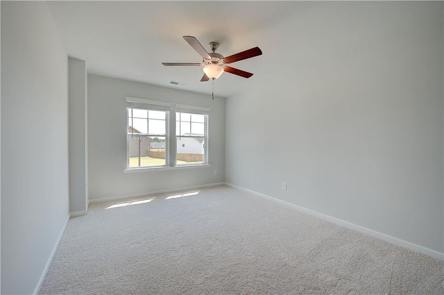Spacious, unfurnished interior of a new home in Cooper Park, McDonough (Image 13).