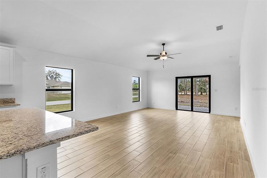 Spacious, unfurnished interior of a new home in , North Port (Image 10).
