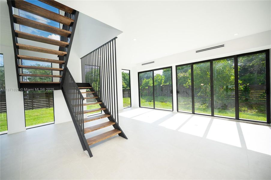 Furnished interior view inside a new home in , Fort Lauderdale (Image 5).