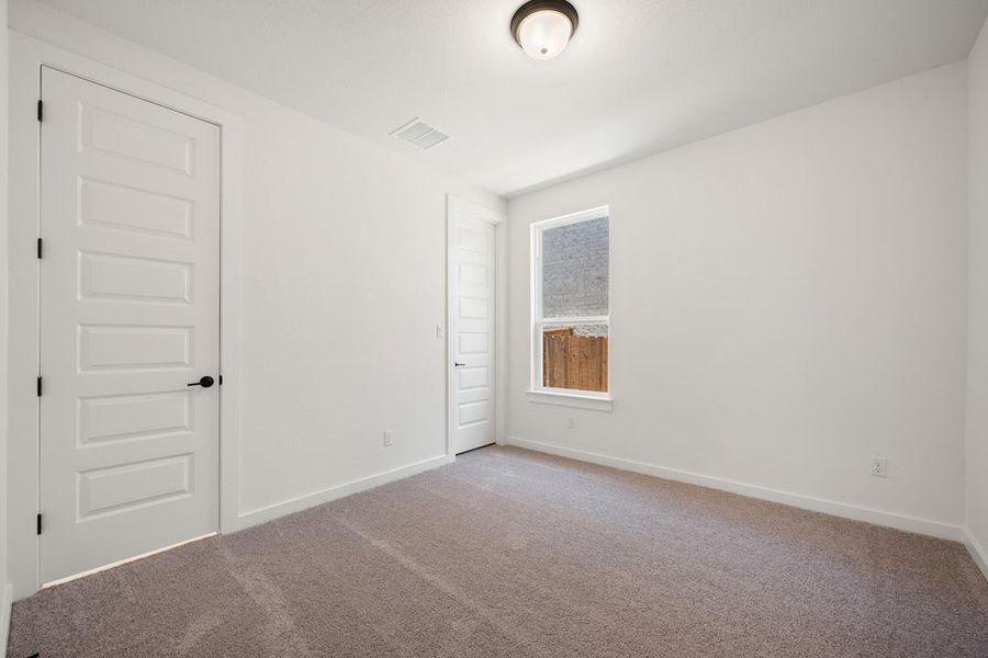 Spacious, unfurnished interior of a new home in Heritage, Dripping Springs (Image 33). Spacious, unfurnished interior of a new home in Heritage, Dripping Springs (Image 33).