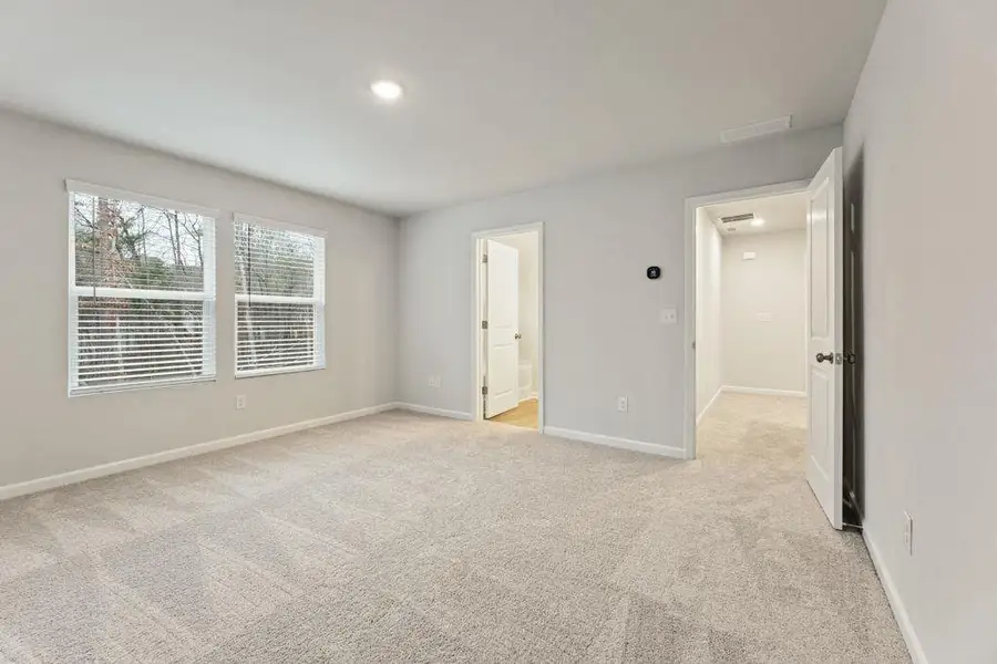 Spacious, unfurnished interior of a new home in Belleview Manor, Fairburn (Image 26).