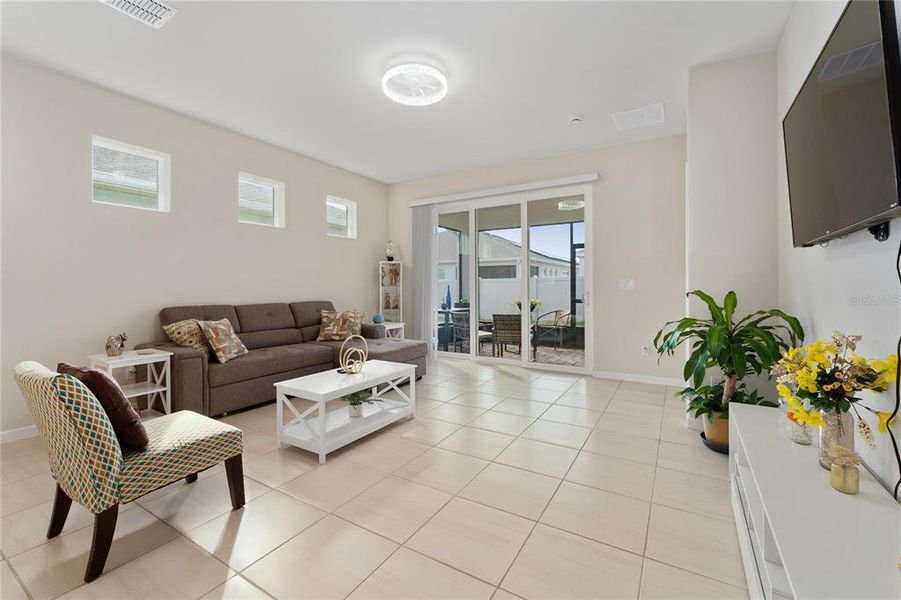 Furnished interior view inside a new home in , Kissimmee (Image 30).