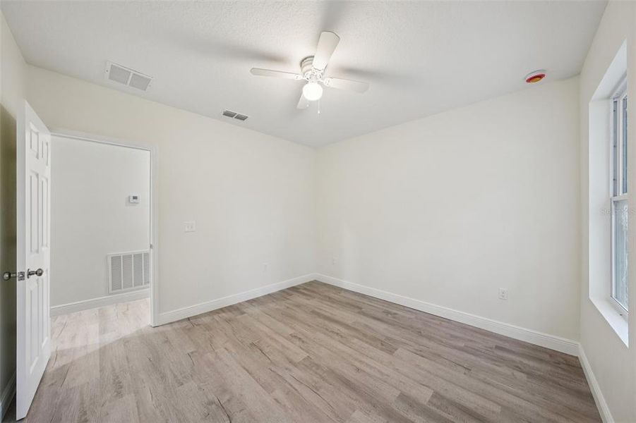 Spacious, unfurnished interior of a new home in , Lakeland (Image 30).