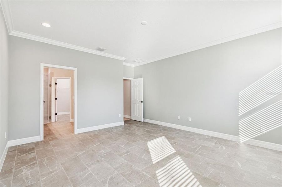 Spacious, unfurnished interior of a new home in Villas Del Lago, Lutz (Image 51).