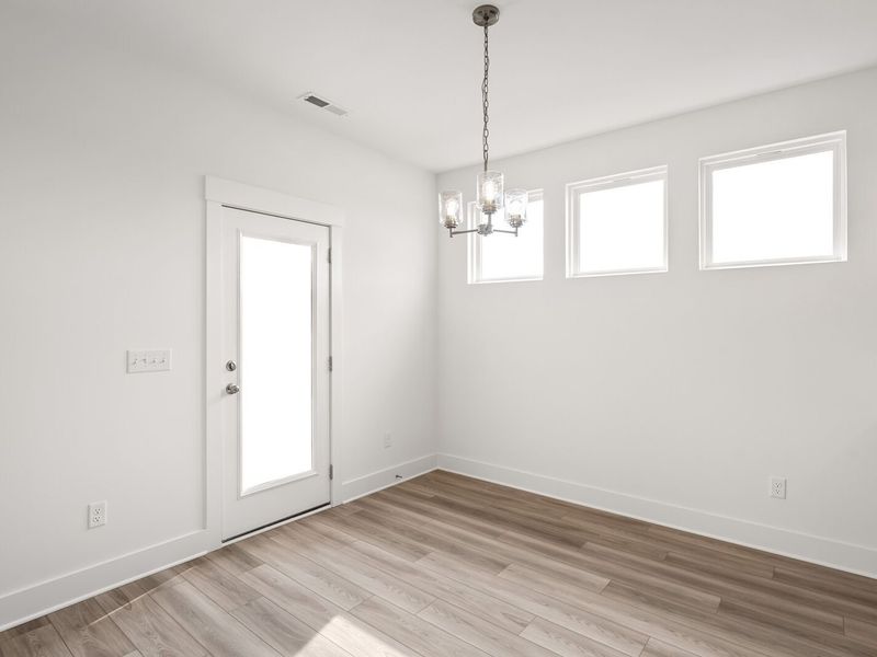Spacious, unfurnished interior of a new home in Benders Cove, Mount Juliet (Image 20).