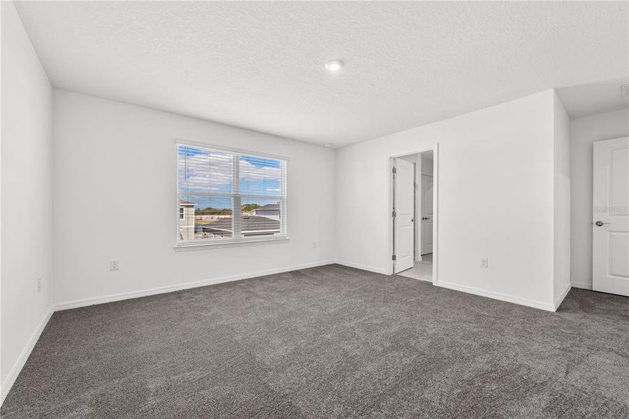 Spacious, unfurnished interior of a new home in Watermark, Cocoa (Image 37).