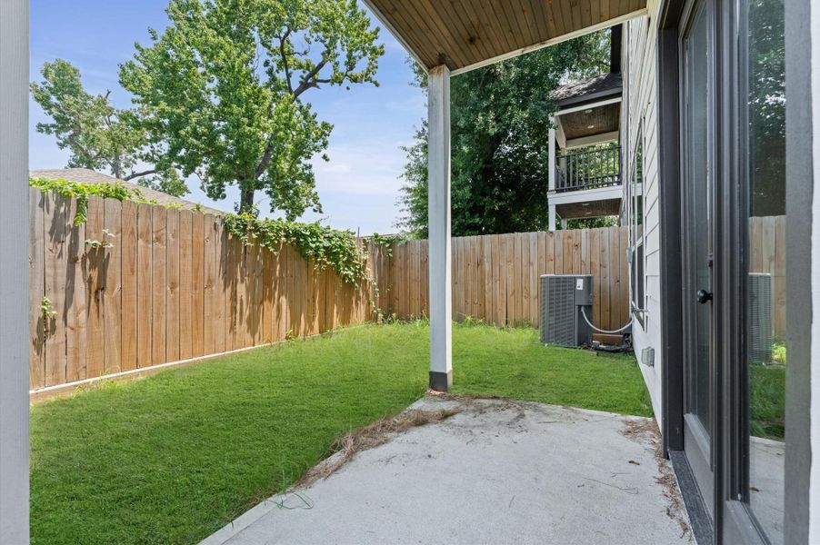 Exterior details and patio area of a home in , Houston (Image 24).