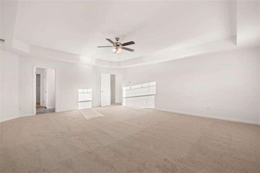 Spacious, unfurnished interior of a new home in Oakchase at Hampton, Hampton (Image 25).