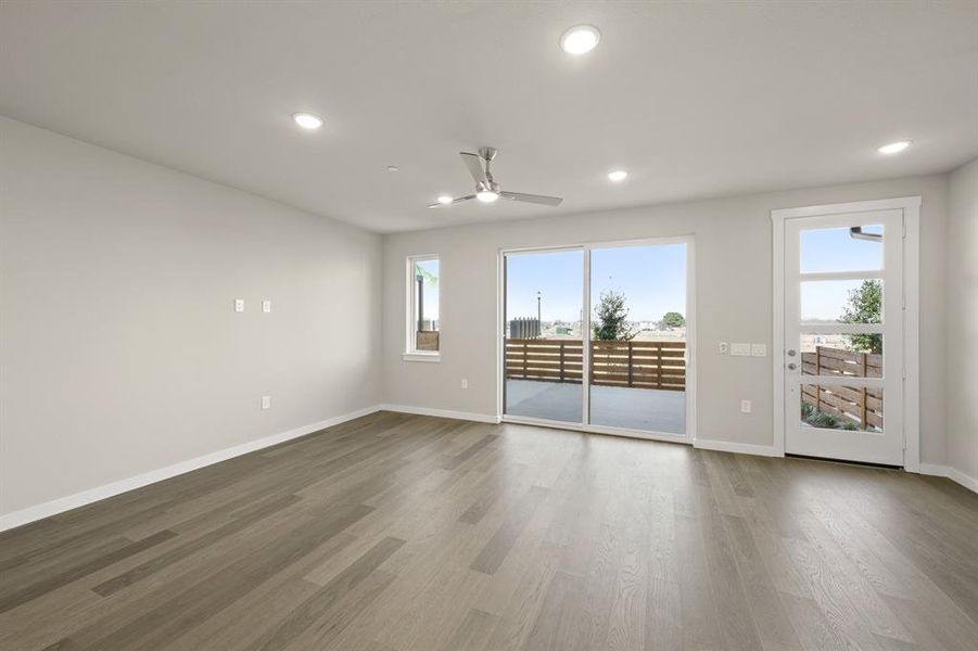 4606 White Buffalo_2220_Aspen- Living Room-3