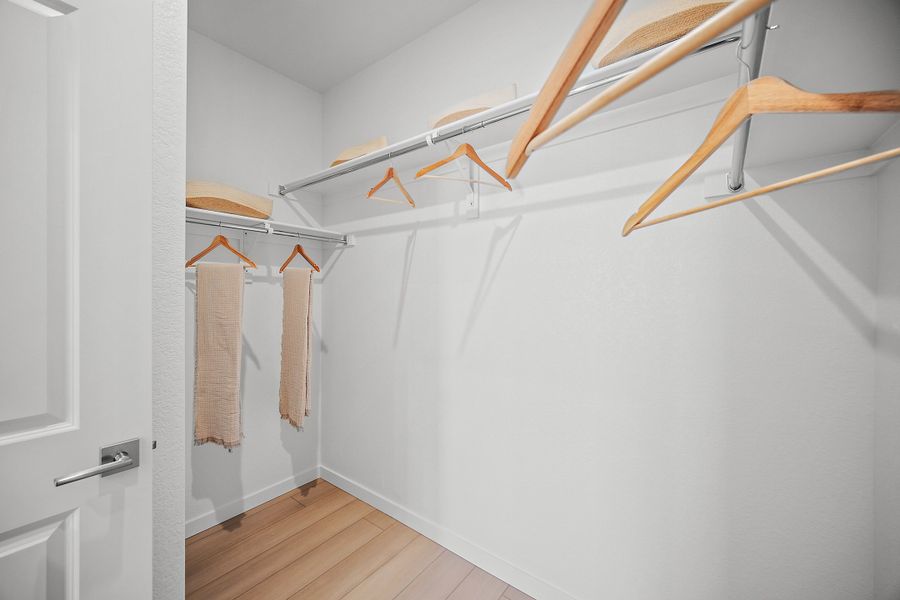 Spacious, unfurnished interior of a new home in Lyric at RidgeGate Condos, Lone Tree (Image 20).
